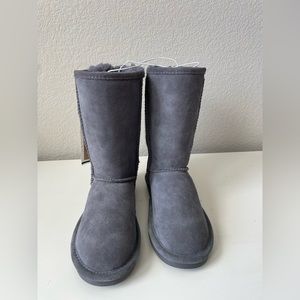 Barepaw boots sz8